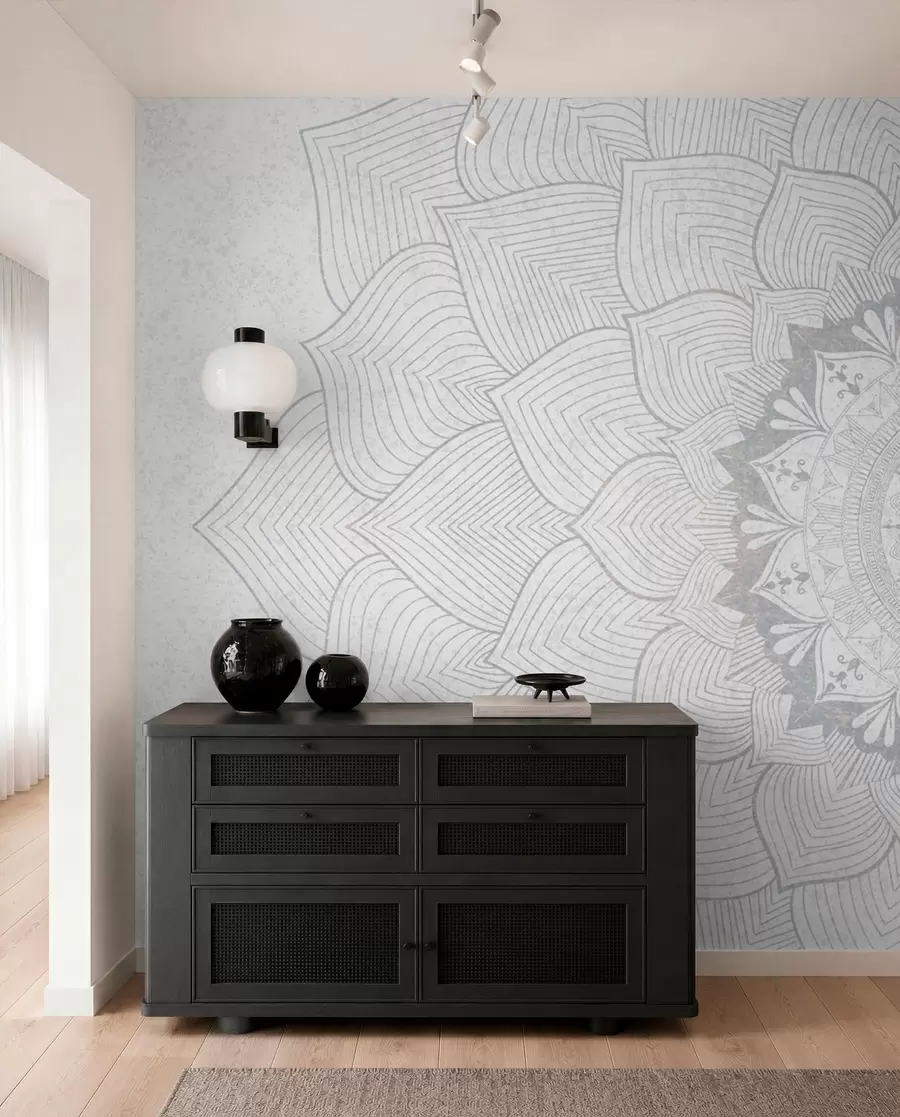 murais de parede Mandala redonda, papel de parede para espaço de yoga ou para harmonizar o espaço pessoal. Mandala de parede em tons de cinzento sobre um fundo heterogéneo texturado w01088v2