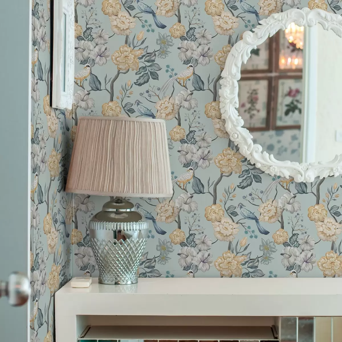 Papel de parede Flores e pássaros sobre fundo azul a00134