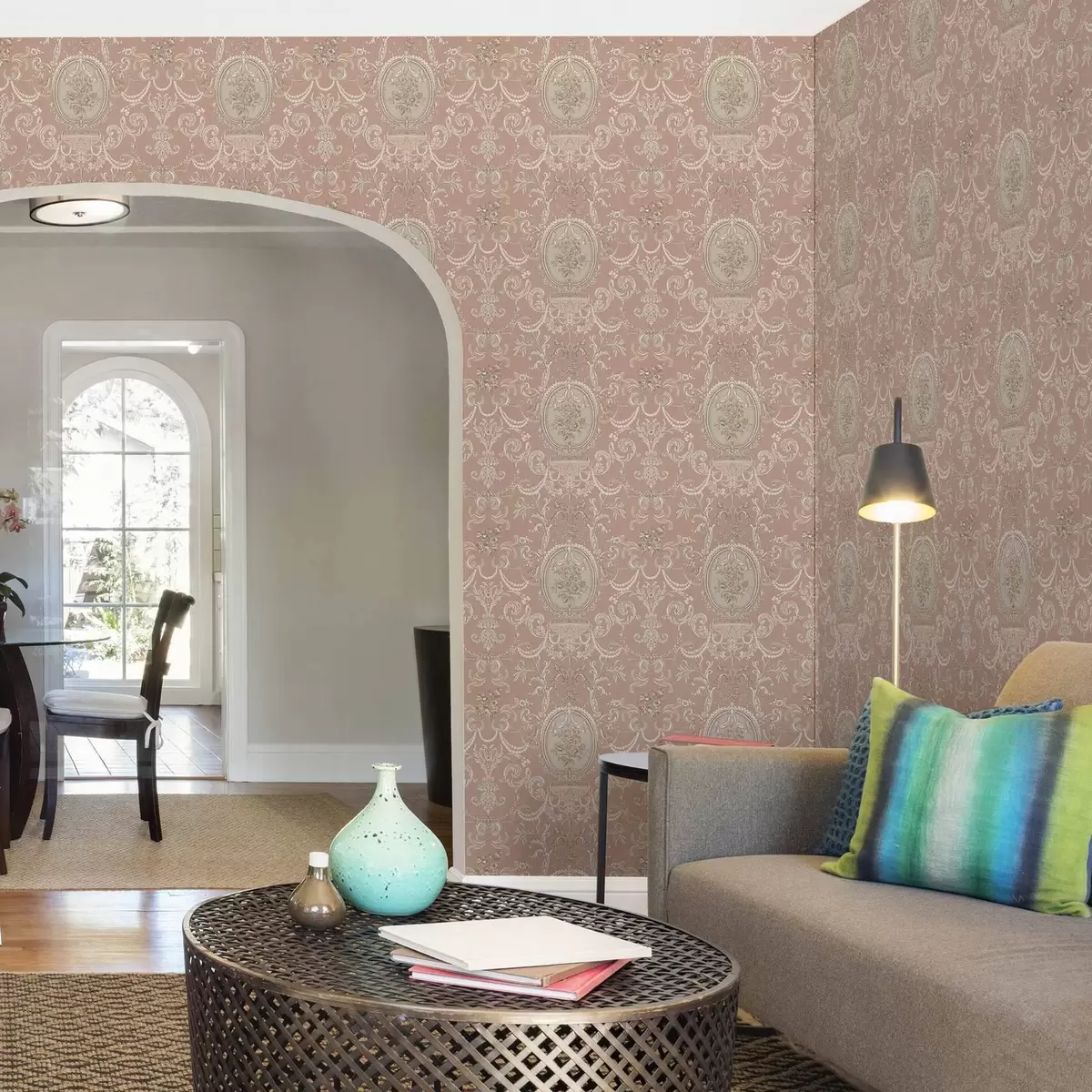 Papel de parede Ornamento barroco com flores sobre fundo cor-de-rosa a00160