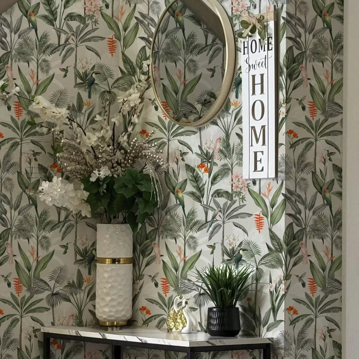 Papel de parede Aves tropicais entre folhas de palmeira a00308