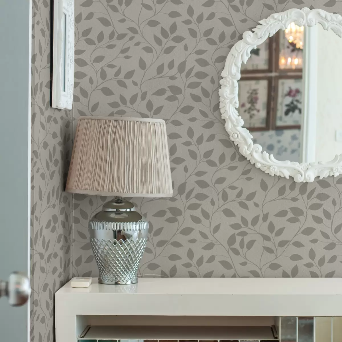 Papel de parede Vinhas monocromáticas sobre uma tela de textura fina a00386