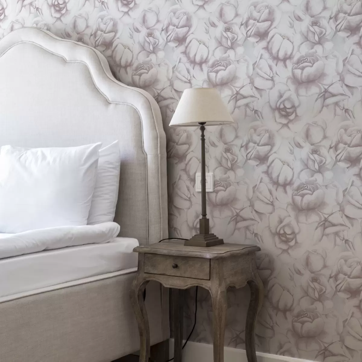 Papel de parede Rosas cor-de-rosa em aguarela num estilo delicado e desfocado a00434