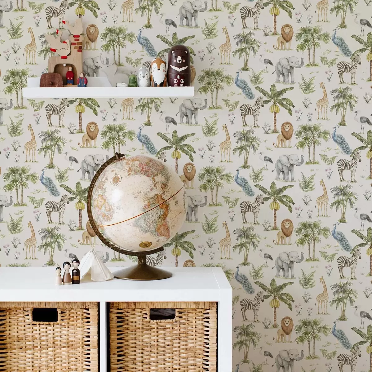 Papel de parede Animais africanos entre palmeiras e plantas exóticas a00321