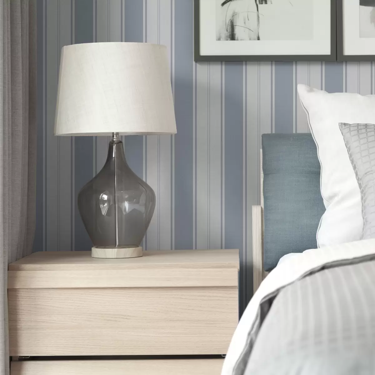 Papel de parede Versão com riscas repetidas em tons de cinzento-azul a00517