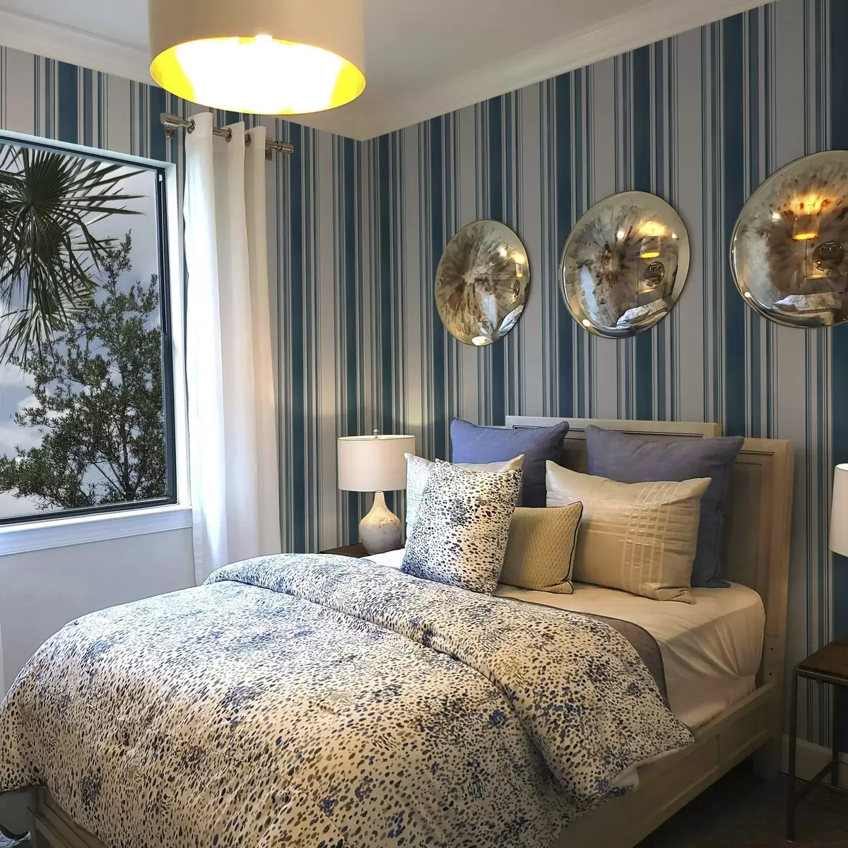 Papel de parede Riscas azuis com lacunas brancas a00525