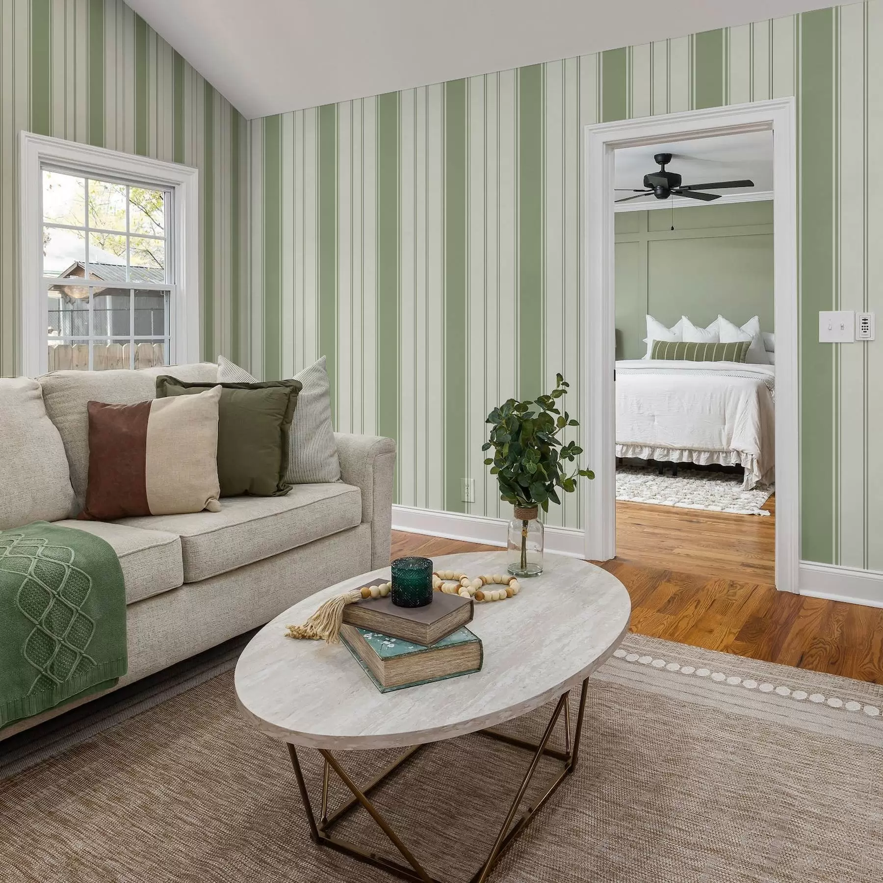 murais de parede Fundo creme com largas riscas verdes claras a00561