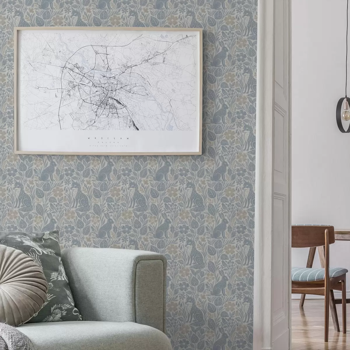 Papel de parede Animais da floresta e flores: raposa e lebre em tons de azul a00613