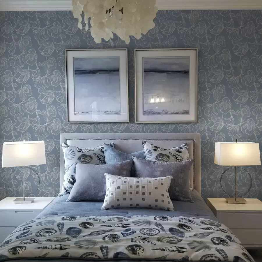 murais de parede Fundo azul claro com flores delineadas a giz a00625v3