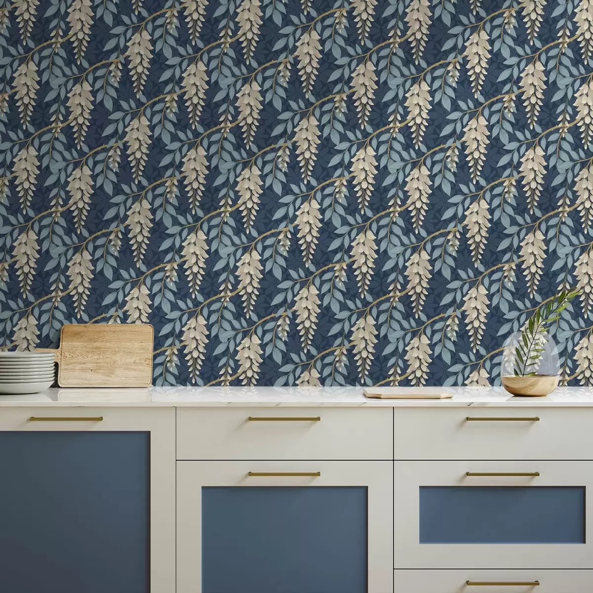 Papel de parede Glicínia com folhas azuis sobre fundo azul escuro a00694v2