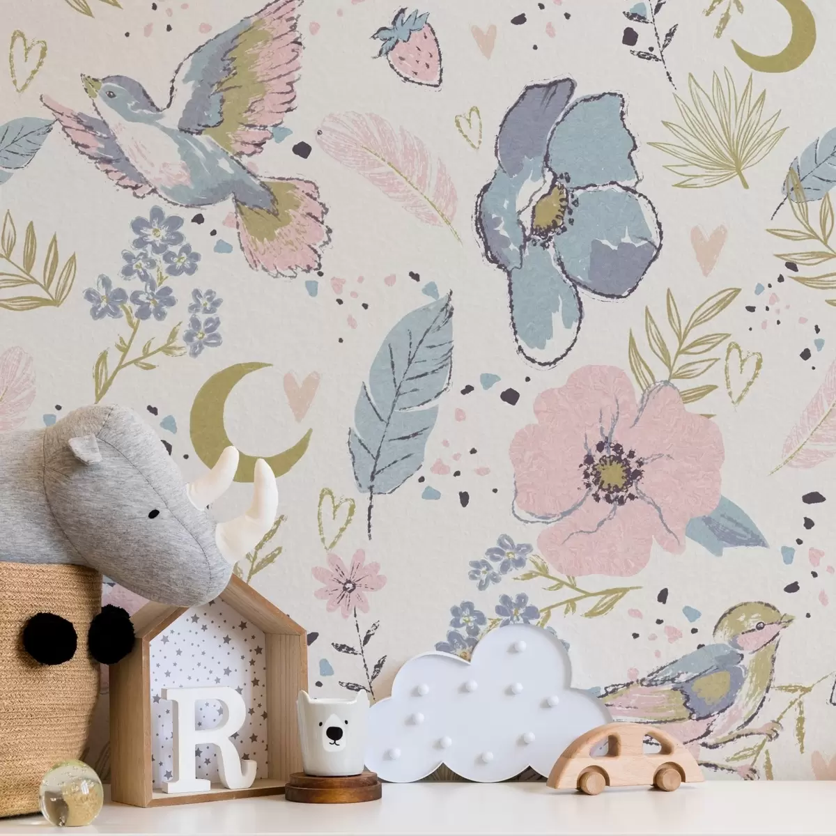 Papel de parede Pássaros e flores em tons pastel com luas crescentes sobre fundo branco a00721