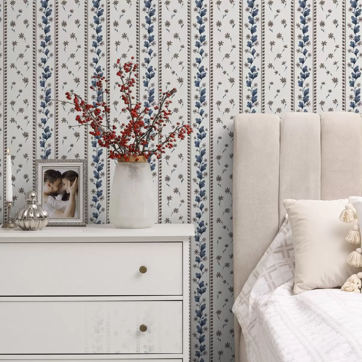 Papel de parede Riscas florais verticais em tons de azul e castanho a00811v2