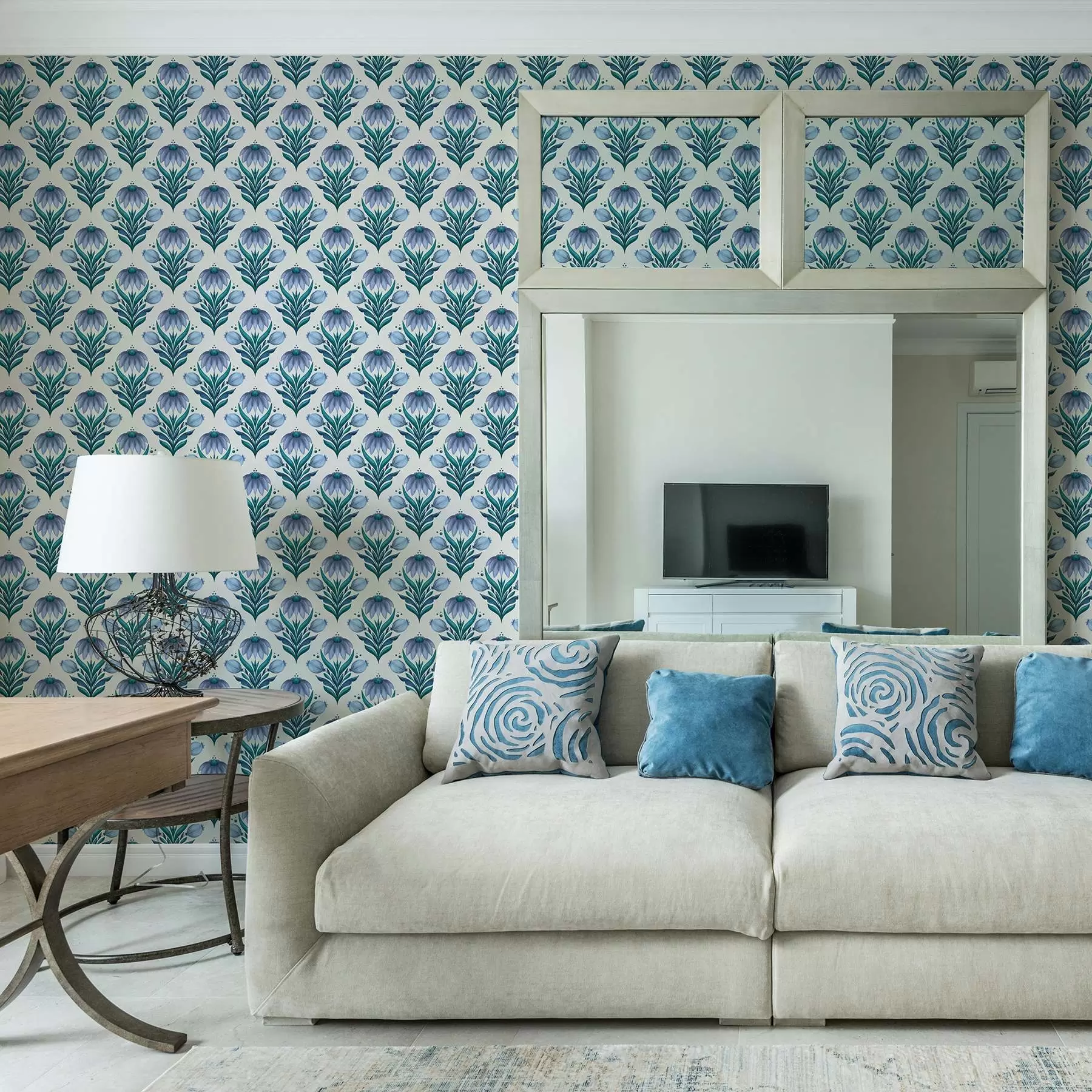 murais de parede Ornamento floral simétrico em tons de azul e branco a00812v2
