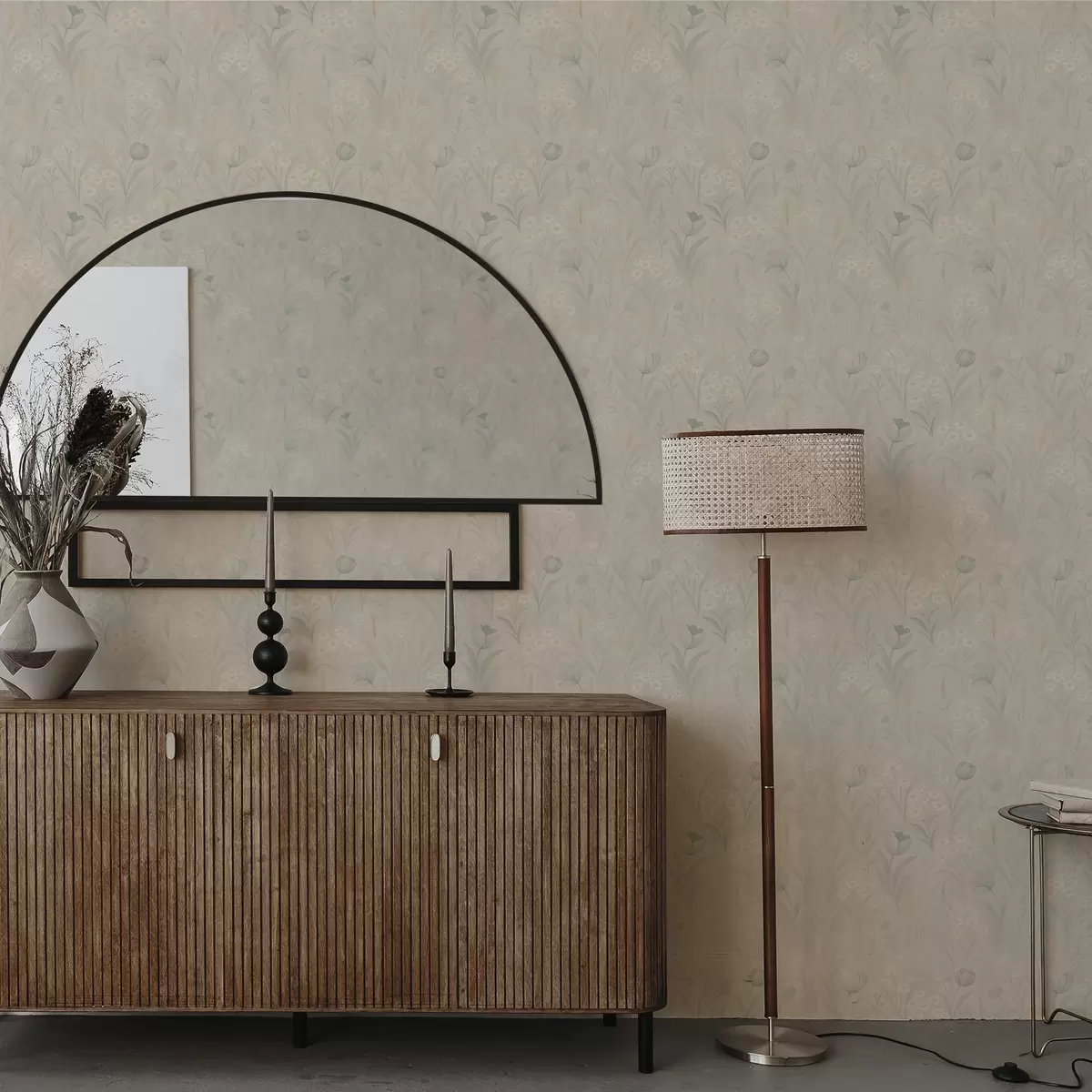 Papel de parede Prado suave com tulipas e margaridas, salva pastel a00779