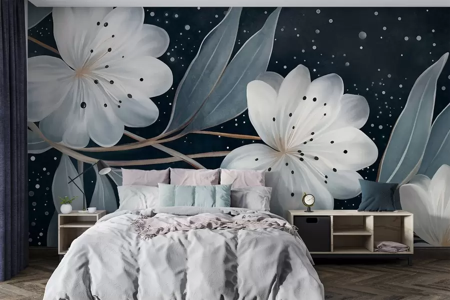 murais de parede Flores brancas com textura fantasiosa, rodeadas por folhas e ramos azul-esverdeados contra um fundo escuro w09551