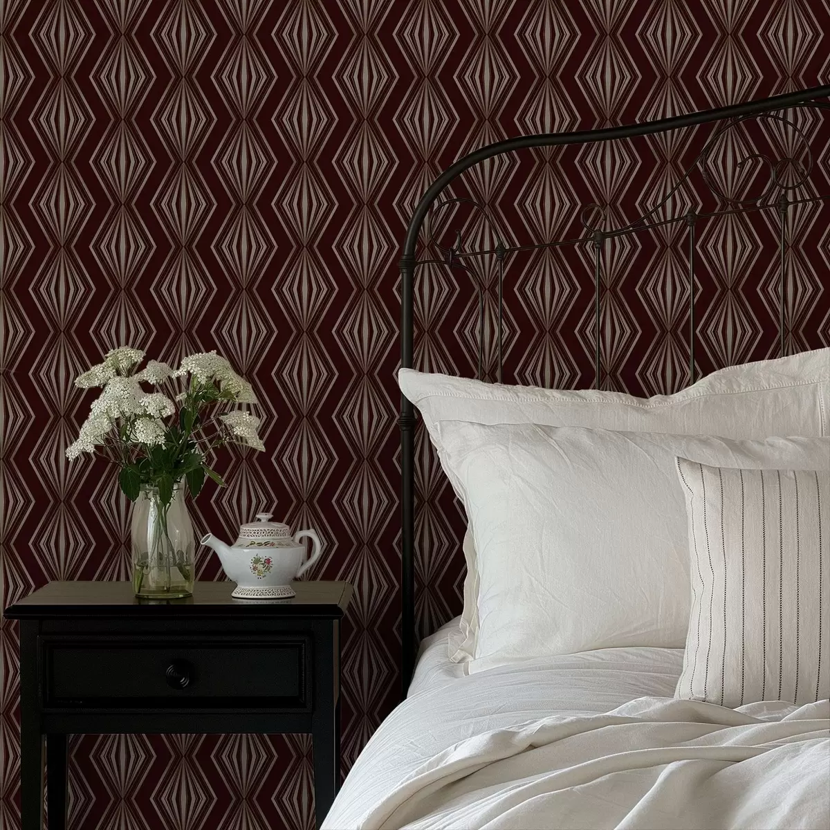 Papel de parede Padrão geométrico em diamante sobre fundo castanho-vinho a00925v1