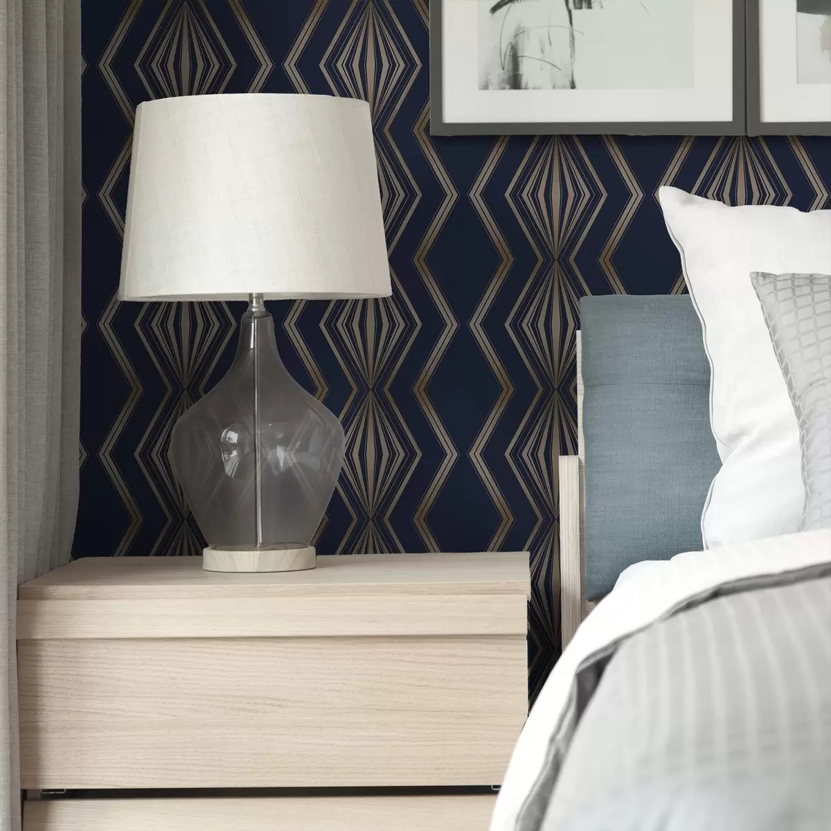 Papel de parede Fundo azul escuro com losangos geométricos e ziguezagues a00974v2